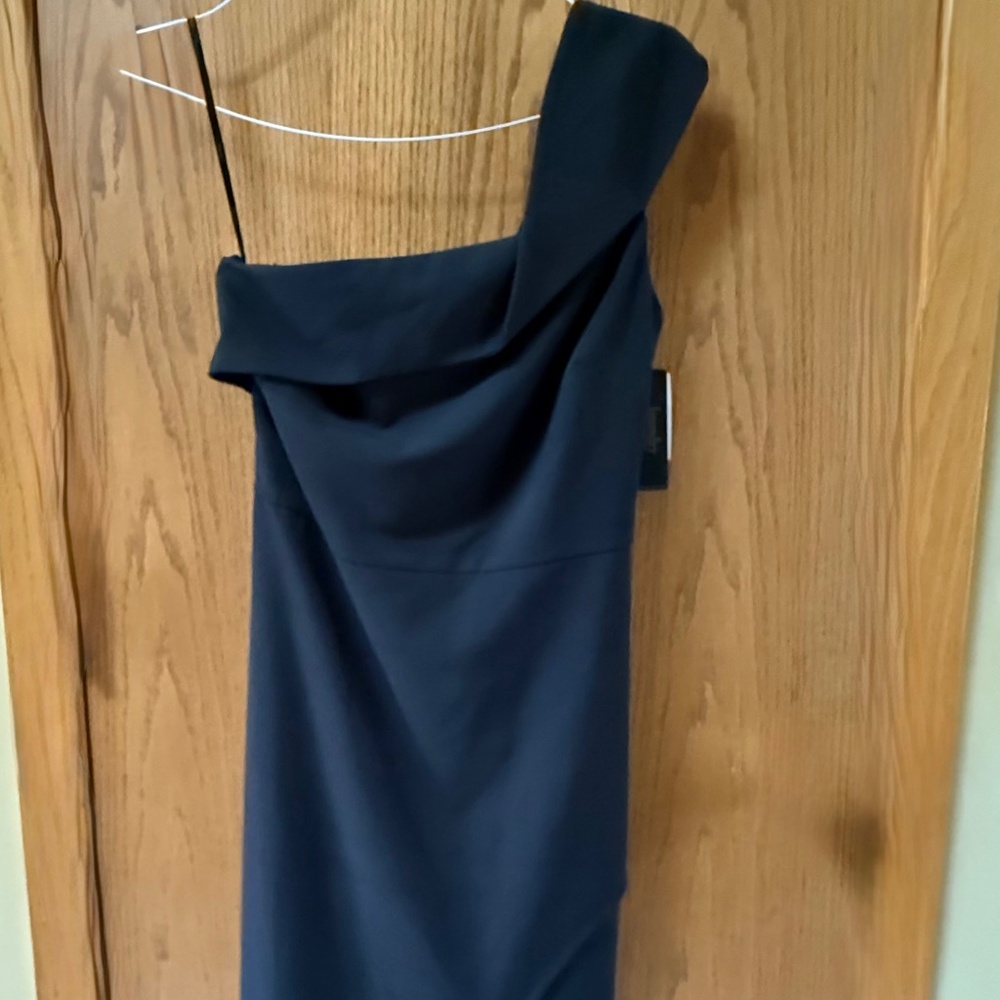 Laundry By Shelli Segal formal dress